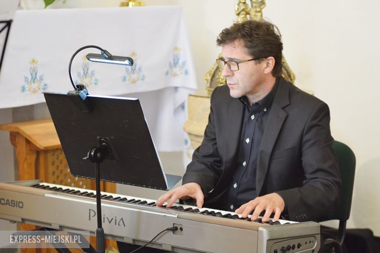 Uroczysta msza z okazji 800-lecia istnienia Piersna