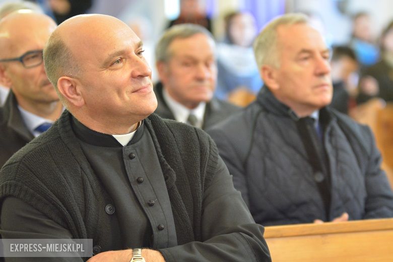 Uroczysta msza z okazji 800-lecia istnienia Piersna