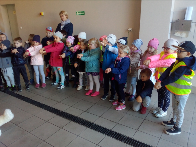 Wizyta przedszkolaków w pogotowiu ratunkowym