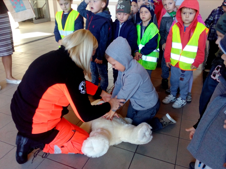 Wizyta przedszkolaków w pogotowiu ratunkowym