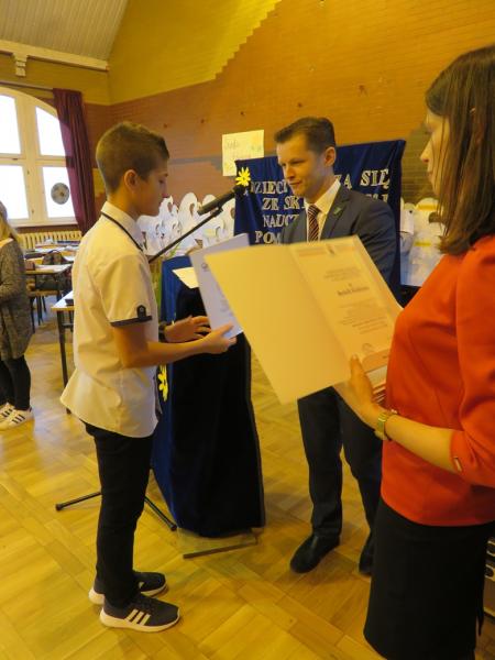 Uroczystości w szkole w Malczycach