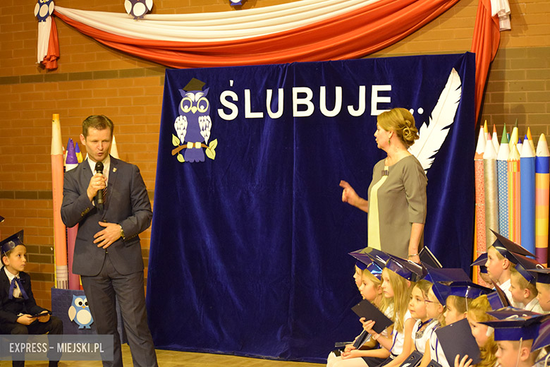 Pasowanie pierwszoklasistów