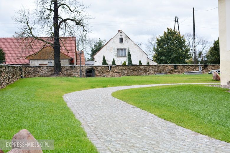 Uroczystości w kościele w Cesarzowicach