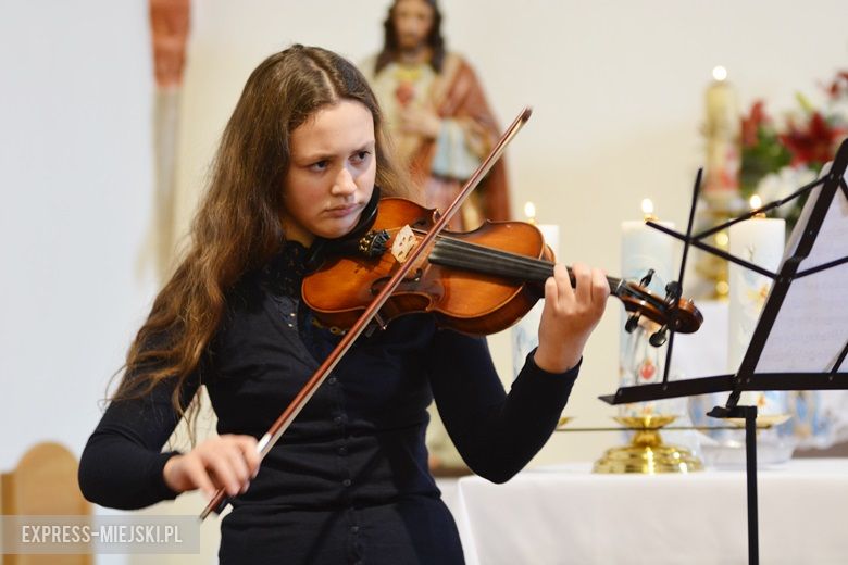 Uroczystości w kościele w Cesarzowicach