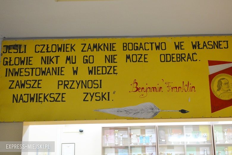 Szkoła w Pisarzowicach