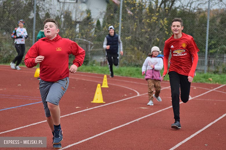 Biało-czerwony bieg z okazji Dnia Niepodległości w Malczycach