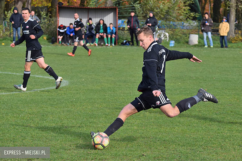 Piast Lutynia - Pagel Komorniki 6:0