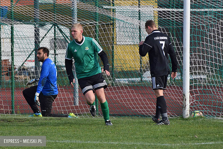 Piast Lutynia - Pagel Komorniki 6:0