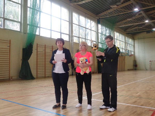 Turniej piłki nożnej w średzkiej podstawówce