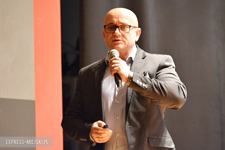 Debata w Domu Kultury w Środzie Śląskiej