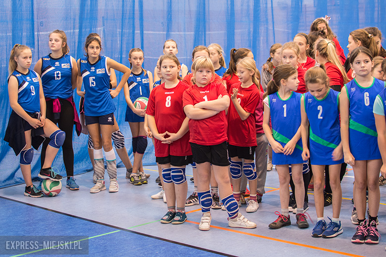 Około 200 dziewczynek wzięło udział w turnieju siatkówki w Malczycach