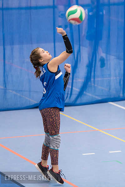 Około 200 dziewczynek wzięło udział w turnieju siatkówki w Malczycach