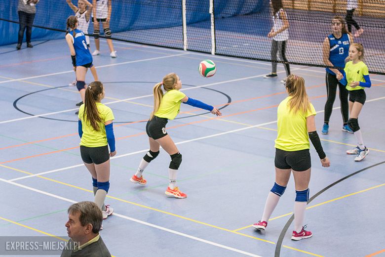 Około 200 dziewczynek wzięło udział w turnieju siatkówki w Malczycach