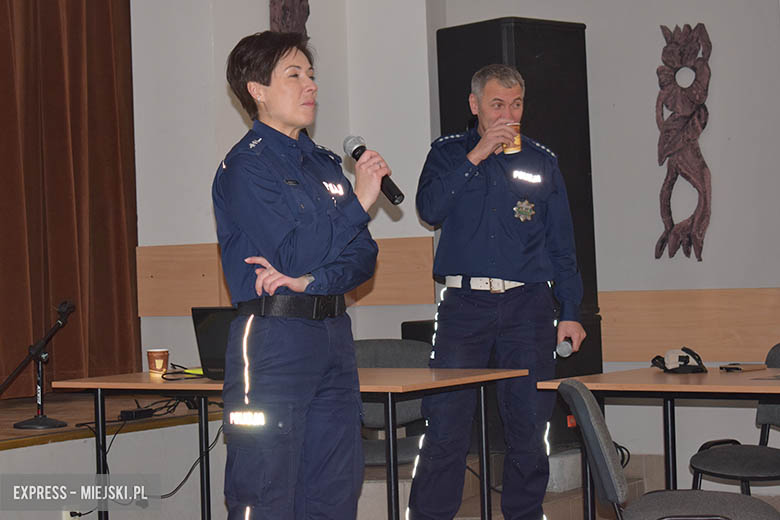 Policyjna debata w Miękini