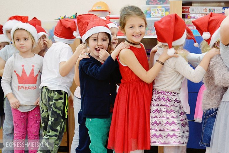 Wizyta Świętego Mikołaja w Przedszkolu pod Topolą