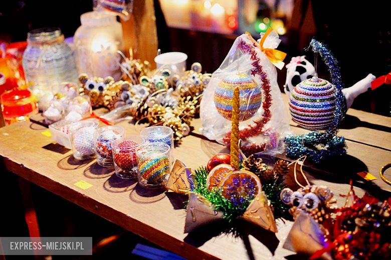 Kiermasz bożonarodzeniowy w Środzie Śląskiej