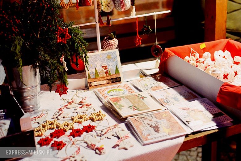 Kiermasz bożonarodzeniowy w Środzie Śląskiej