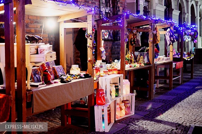 Kiermasz bożonarodzeniowy w Środzie Śląskiej