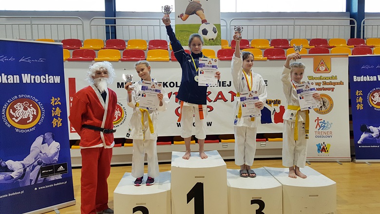 Średzcy karatecy zdobyli kolejne medale na zawodach
