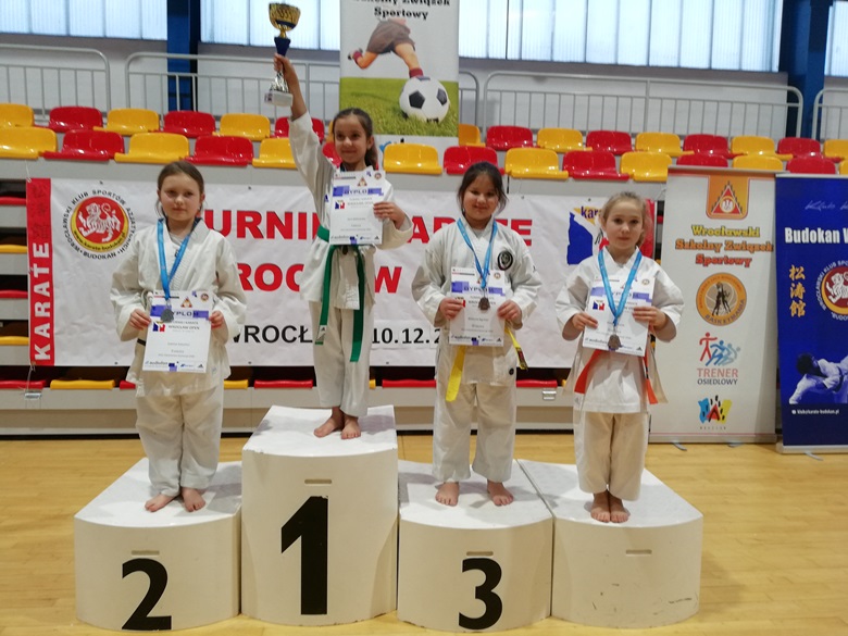 Średzcy karatecy zdobyli kolejne medale na zawodach