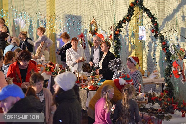 Kiermasz bożonarodzeniowy w Miękini