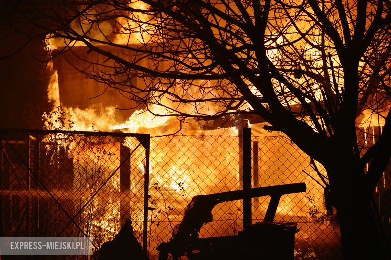 Pożar garażu w Rakoszycach