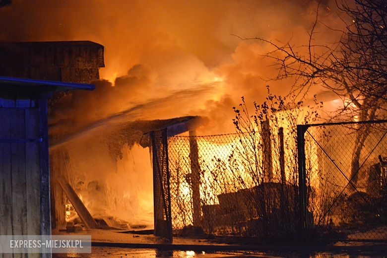 Pożar garażu w Rakoszycach
