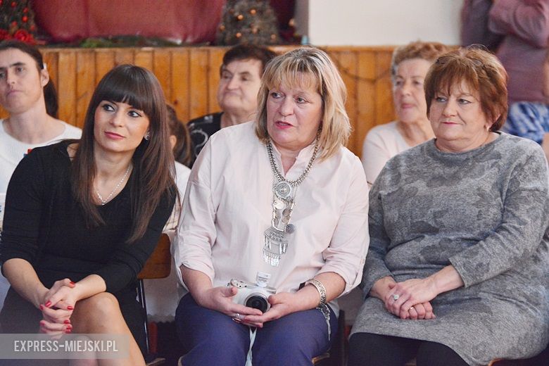 Jasełka w wykonaniu podopiecznych ŚDS w Piersnie