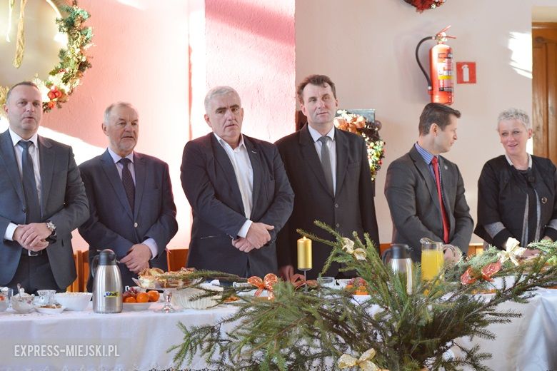 Jasełka w wykonaniu podopiecznych ŚDS w Piersnie