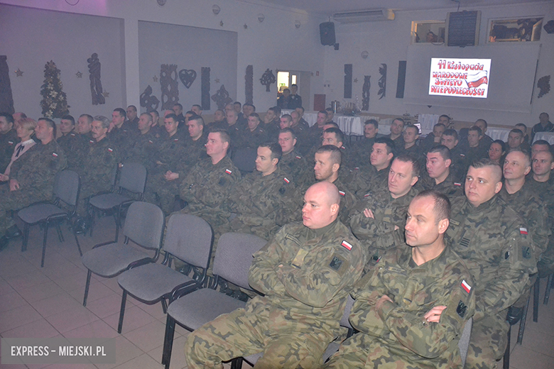 "Mam biało- czerwone serce" dla X Wrocławskiego Pułku Dowodzenia