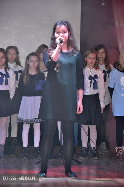 "Mam biało- czerwone serce" dla X Wrocławskiego Pułku Dowodzenia