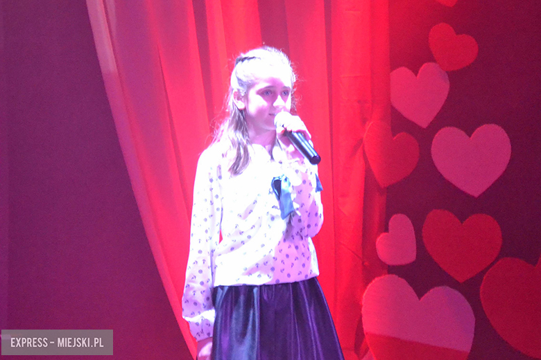 "Mam biało- czerwone serce" dla X Wrocławskiego Pułku Dowodzenia