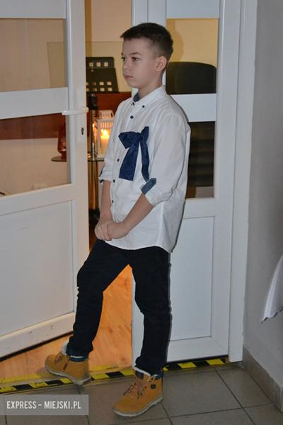 "Mam biało- czerwone serce" dla X Wrocławskiego Pułku Dowodzenia