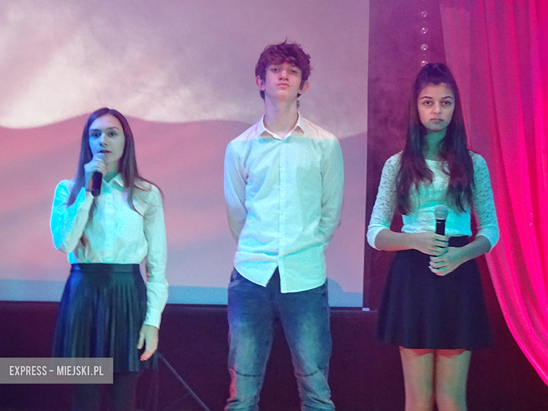 "Mam biało- czerwone serce" dla X Wrocławskiego Pułku Dowodzenia