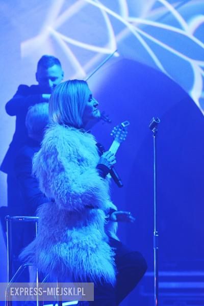 Wspólne kolędowanie z Anną Wyszkoni