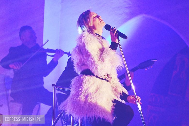 Wspólne kolędowanie z Anną Wyszkoni