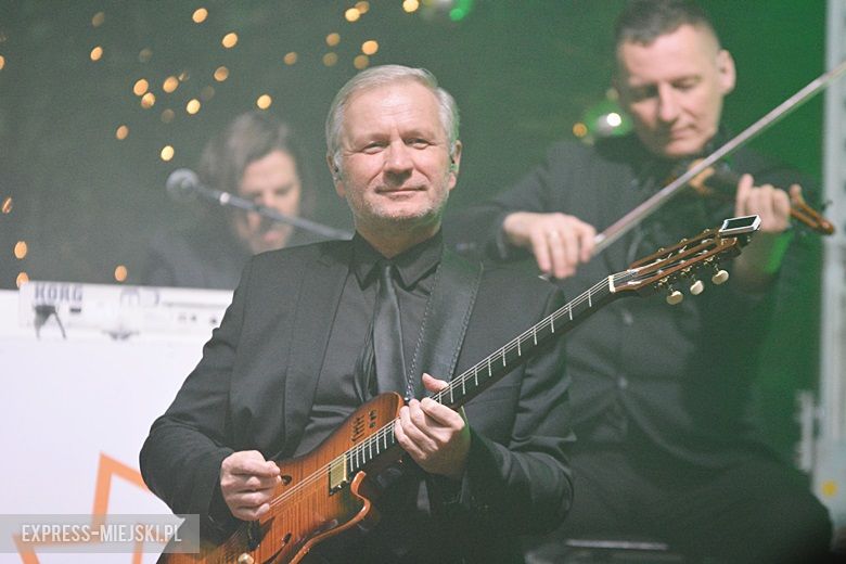 Wspólne kolędowanie z Anną Wyszkoni