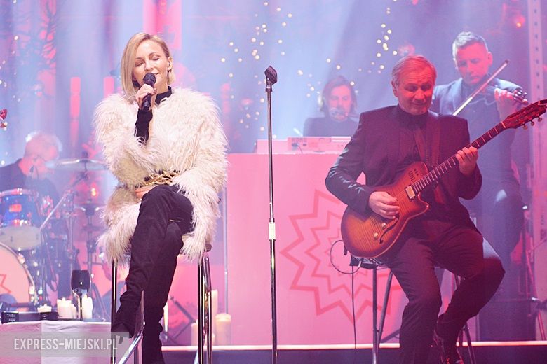 Wspólne kolędowanie z Anną Wyszkoni