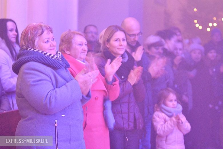 Wspólne kolędowanie z Anną Wyszkoni