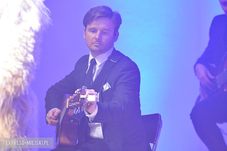 Wspólne kolędowanie z Anną Wyszkoni