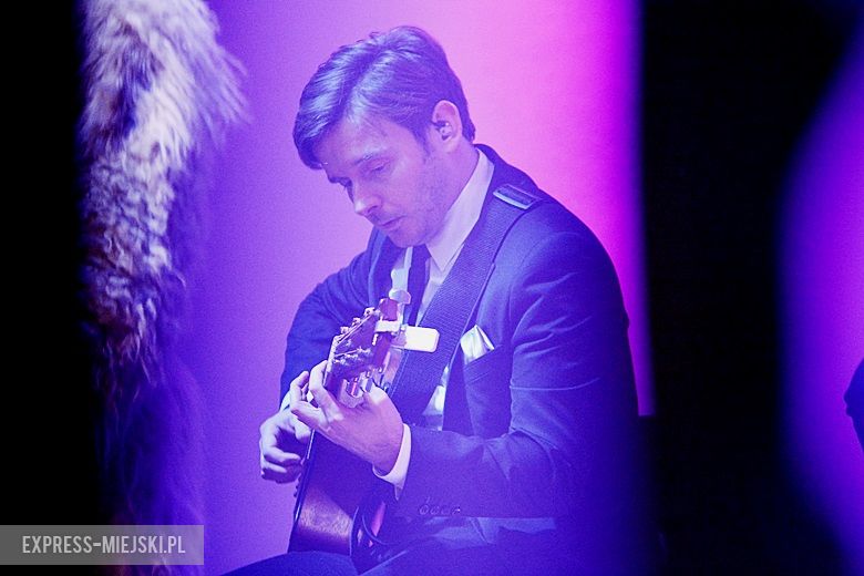 Wspólne kolędowanie z Anną Wyszkoni