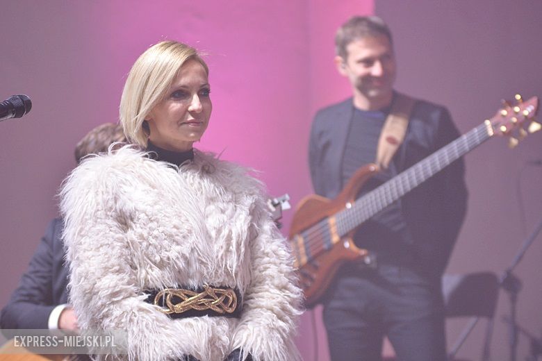 Wspólne kolędowanie z Anną Wyszkoni