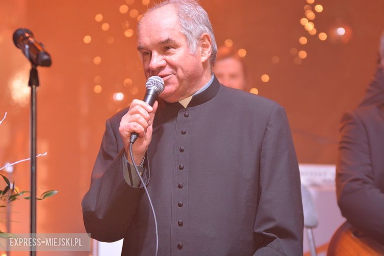 Wspólne kolędowanie z Anną Wyszkoni