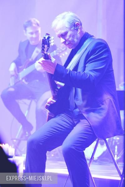 Wspólne kolędowanie z Anną Wyszkoni