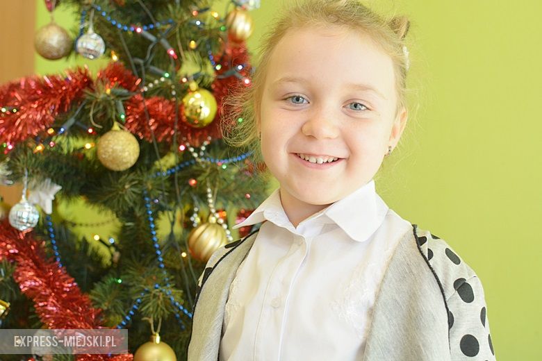 Lena - Mi święta kojarzą się z choinką, zimą i kolędami. Moją ulubioną kolędą jest "Dzisiaj w Betlejem".