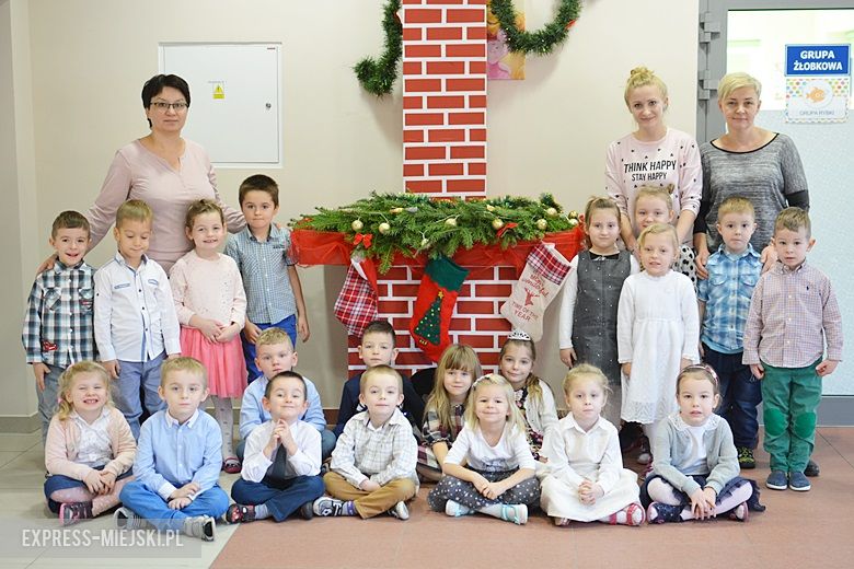 Przedszkolaki życzą wszystkim Wesołych Świąt!