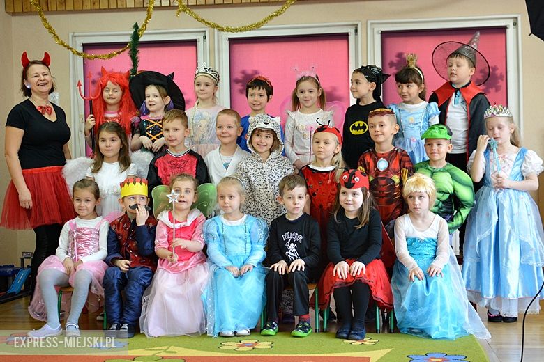Zabawa karnawałowa w średzkim przedszkolu