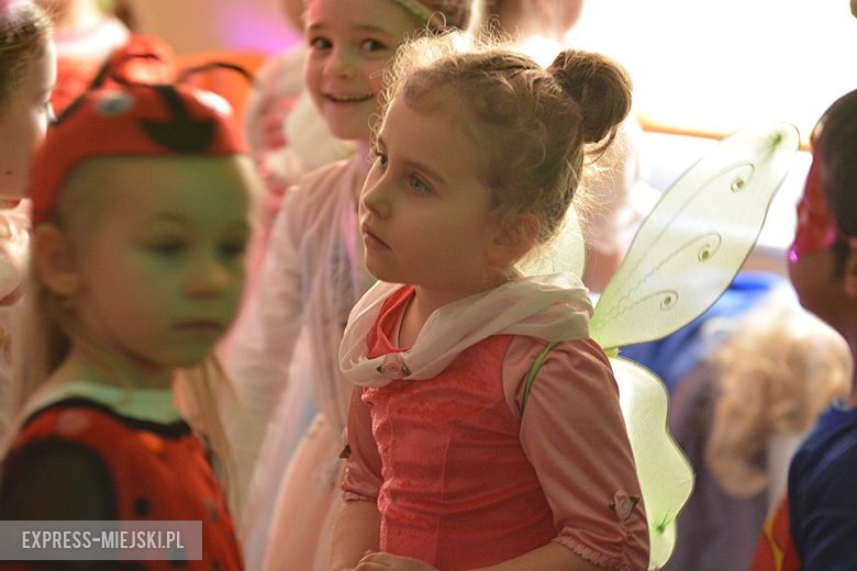 Zabawa karnawałowa w średzkim przedszkolu