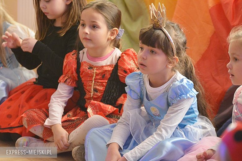 Zabawa karnawałowa w średzkim przedszkolu