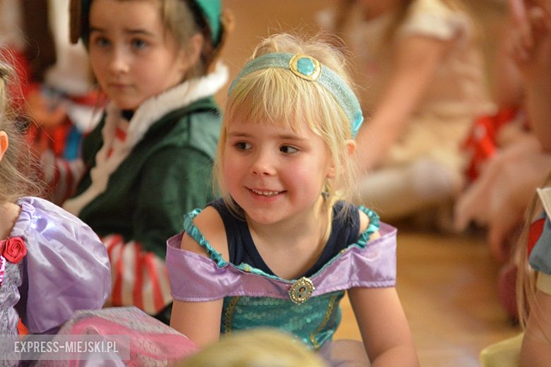 Zabawa karnawałowa w średzkim przedszkolu